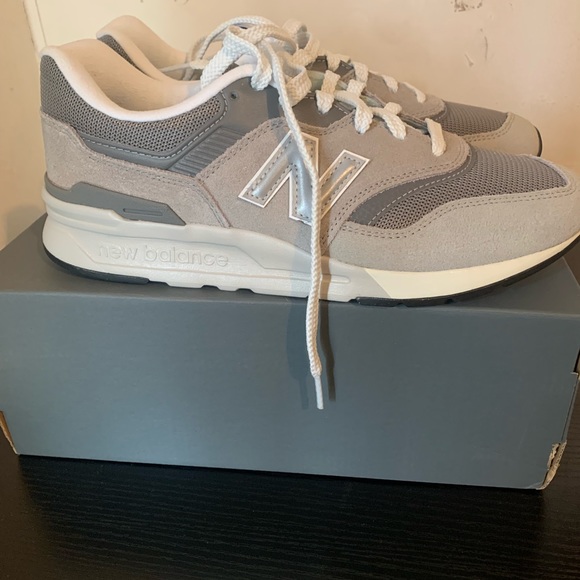 New Balance Mens 997H V1 Classic Sneaker Size 8.5 - Picture 4 of 5